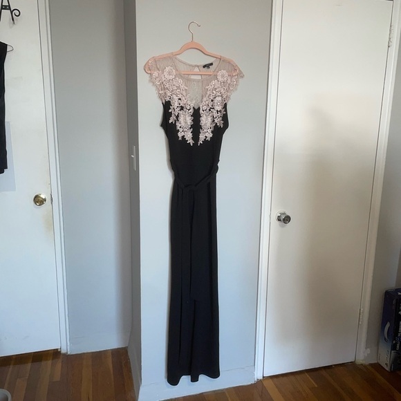 BLĀSHE lace Jumpsuit - Picture 10 of 13